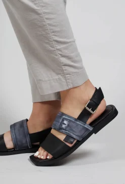 Amanda Shoe in Black