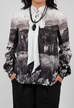 Amazement Shirt in Black