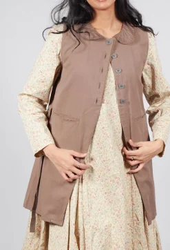 Anisa Vest in Walnut