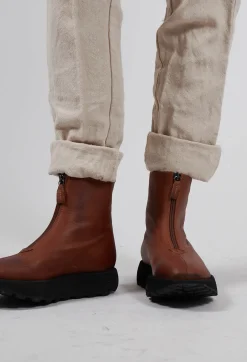 Ankle Boots with Curved Sole in Gasoline Caramello