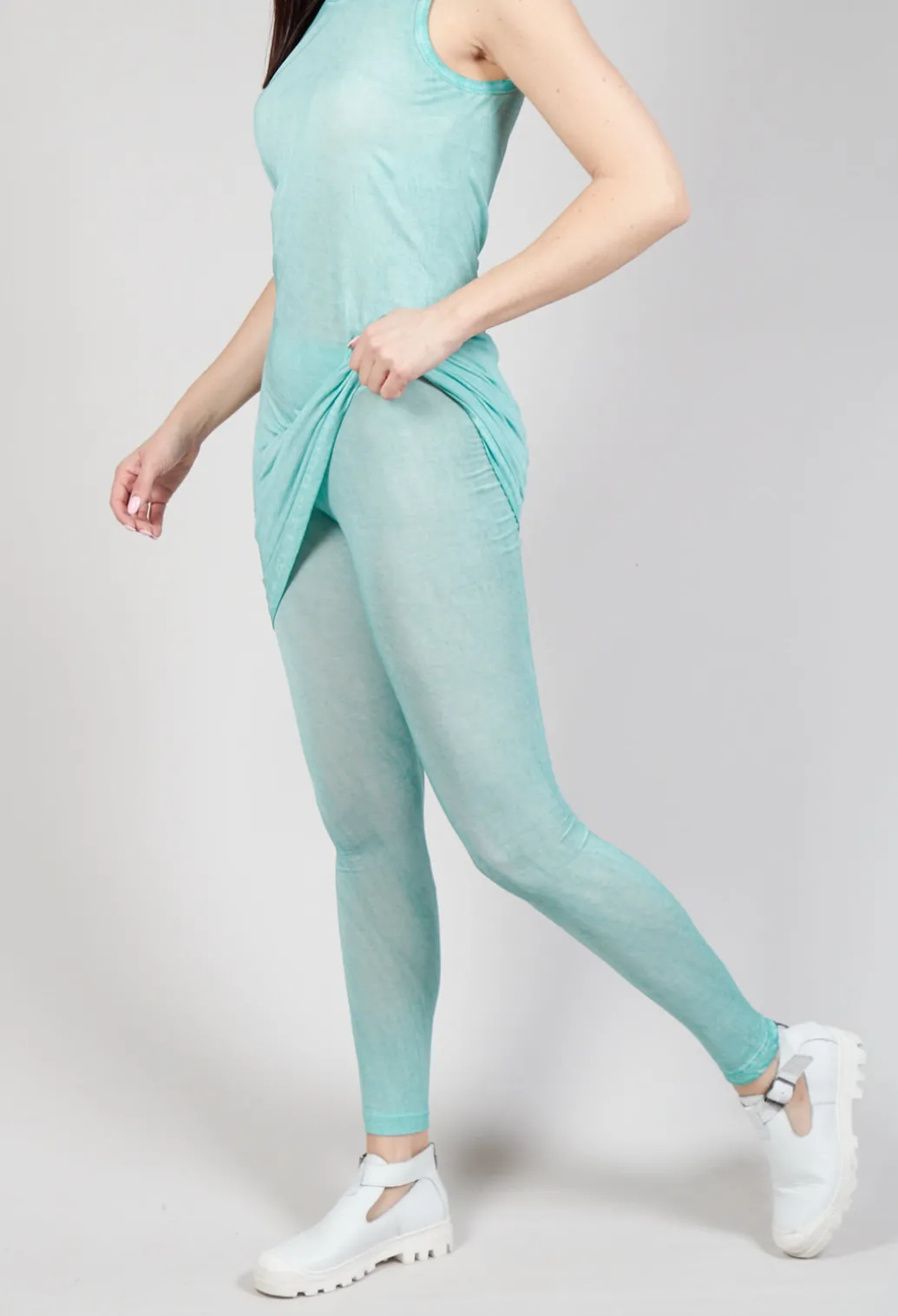 Ankle Cropped Leggings in Tulip 50% Cloud