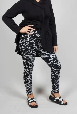 Ankle Cropped Leggings in Black with White Print