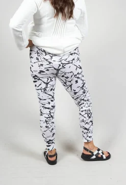 Ankle Cropped Leggings in White with Black Print