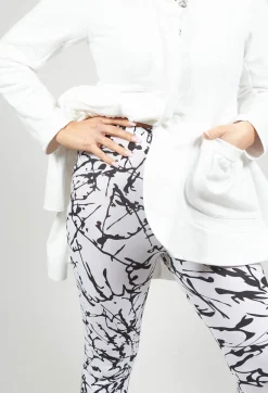 Ankle Cropped Leggings in White with Black Print