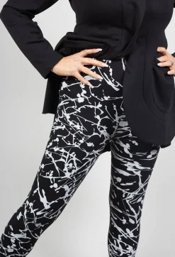 Ankle Cropped Leggings in Black with White Print