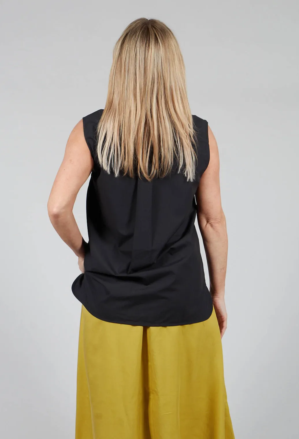Annaalf Shirt in Black