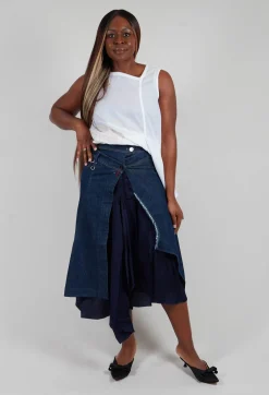 Astoni Shment Skirt in Navy