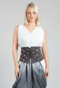Asymmetric Belt in Carbone