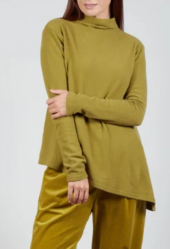 Asymmetric Jumper in Oliva