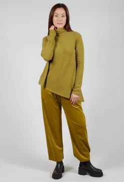 Asymmetric Jumper in Oliva