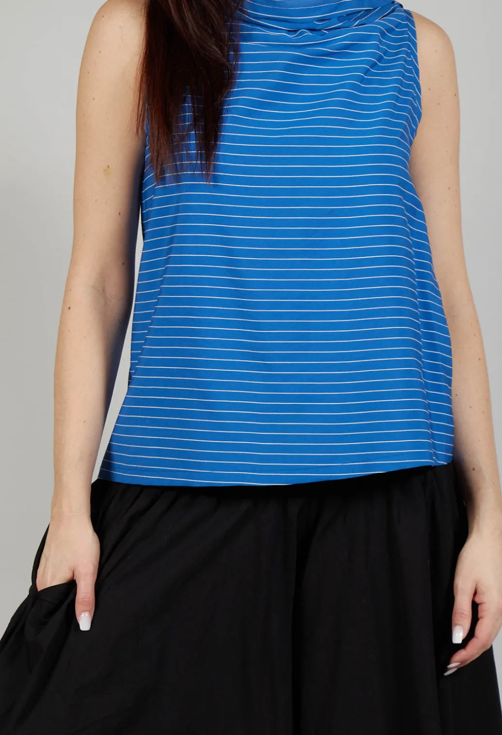 Asymmetrical Vest in Golfo