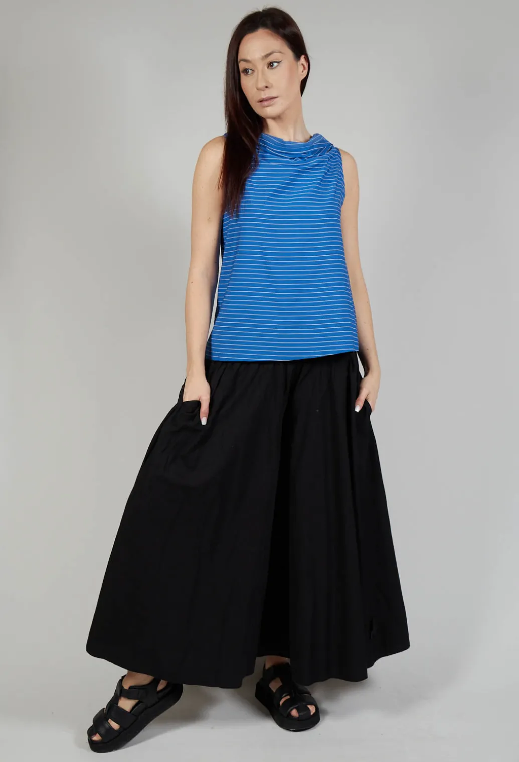 Asymmetrical Vest in Golfo