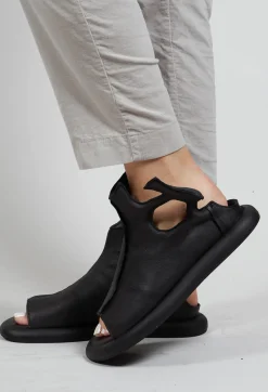 Atlas Shoe in Black
