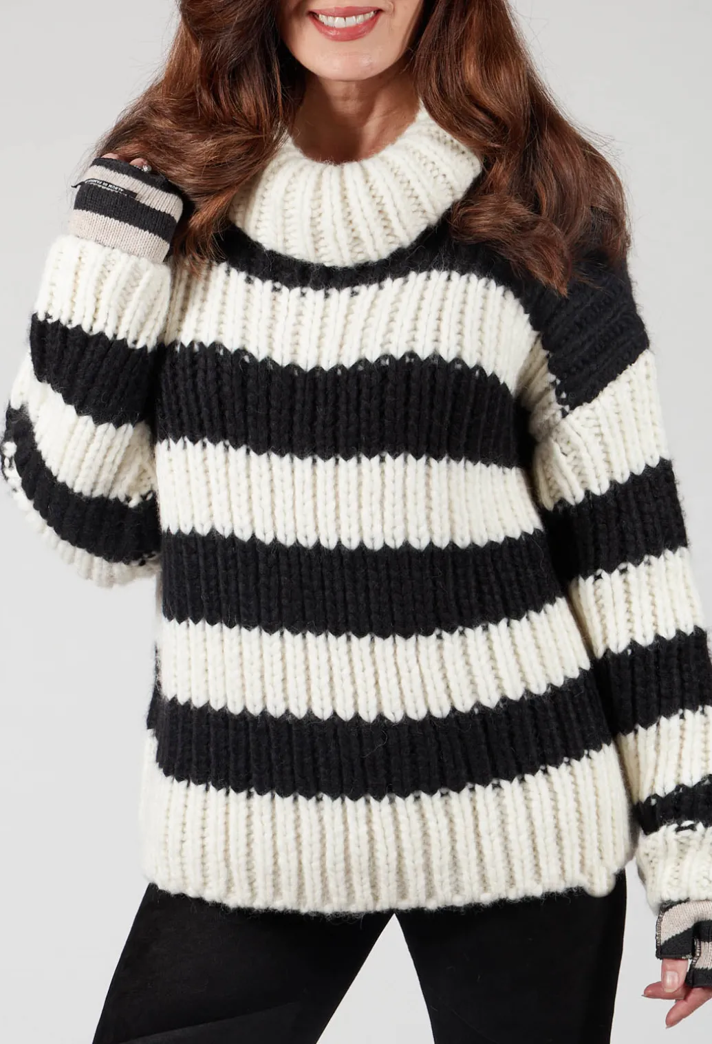Ava Sweater in Black and White