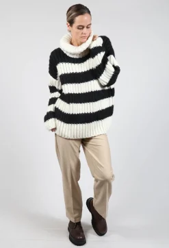 Ava Sweater in Black and White