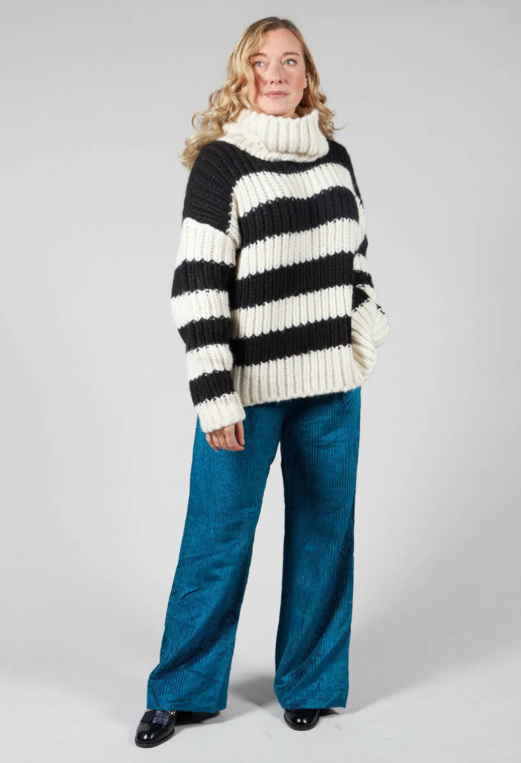 Ava Sweater in Black and White