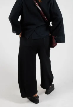 Barrel Leg Trousers in Black