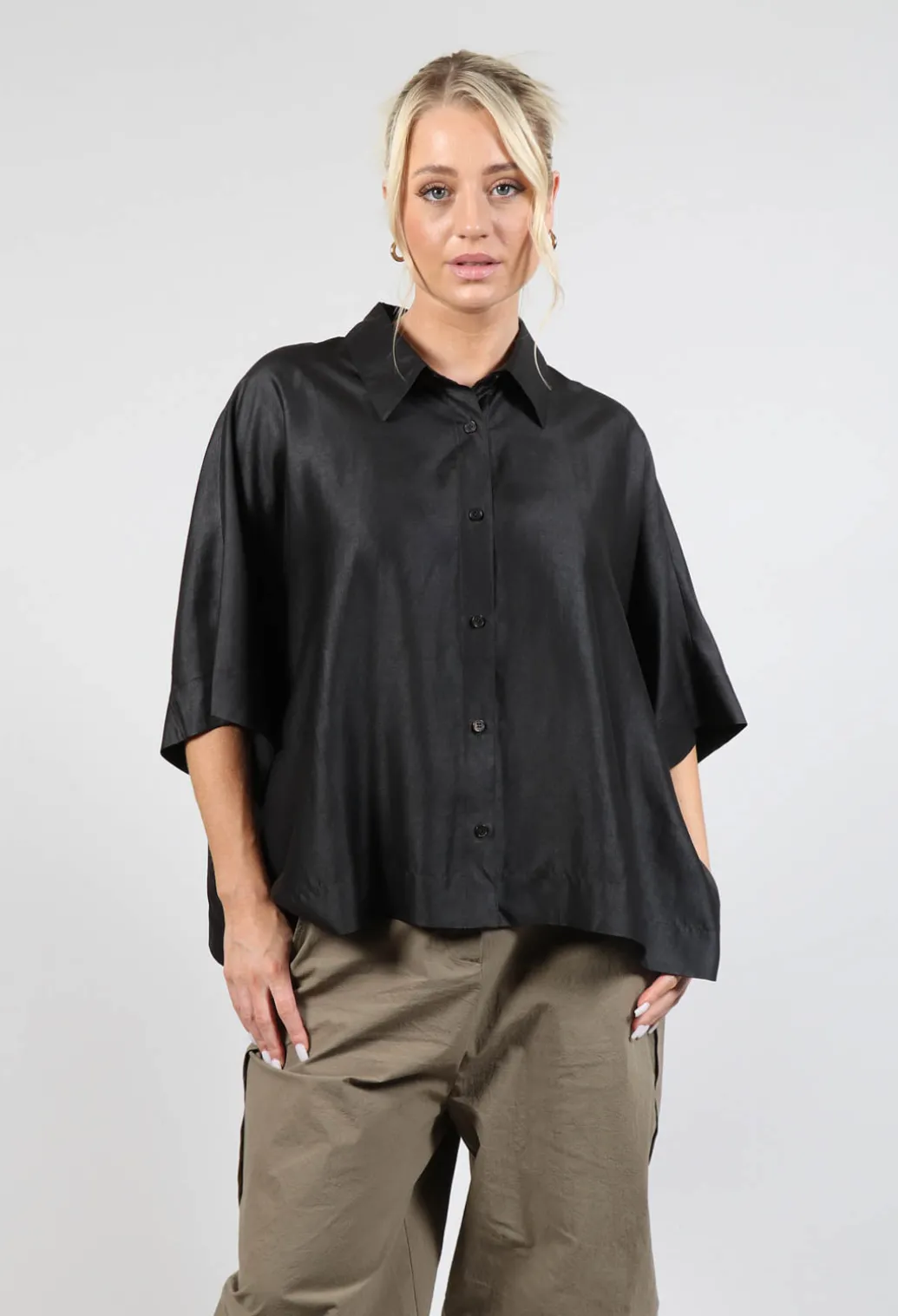 Batwing Shirt in Black