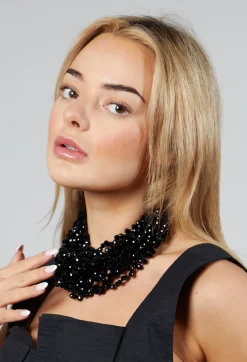 Bisu Choker in Black