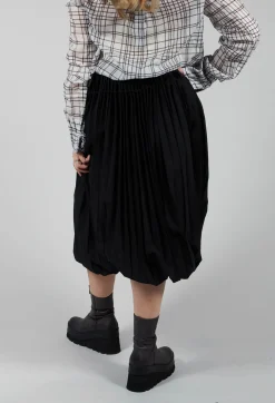 Black Pleated Skirt in Fine Virgin Wool