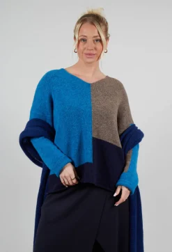 Block Colour Jumper in Crusca Sky and Blu