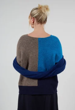 Block Colour Jumper in Crusca Sky and Blu