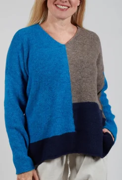 Block Colour Jumper in Crusca Sky and Blu