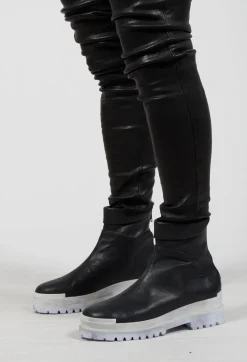 Block Colour Sole in Black and Off White