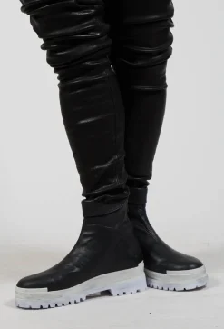 Block Colour Sole in Black and Off White