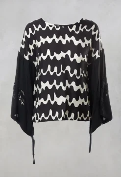 Blouse in Black