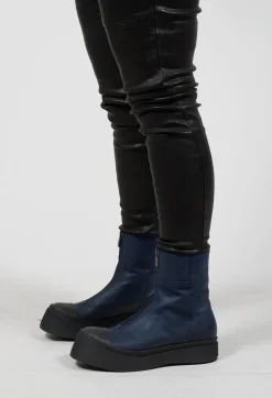 Boots With Front Zip in Gasoline Nautica