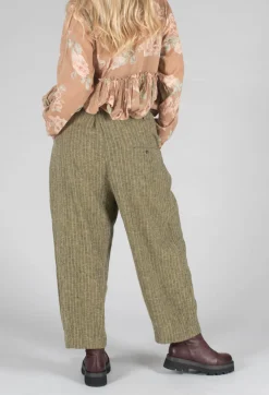 Botvi Trousers in Dark Ecru