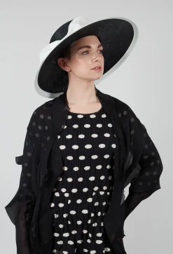 Bow Hat in Black and Ivory