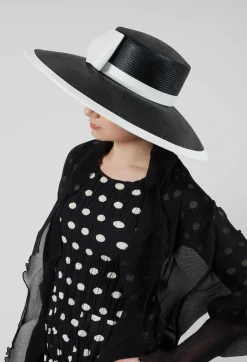 Bow Hat in Black and Ivory
