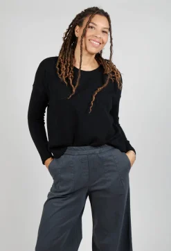 Boxy Pullover in Black