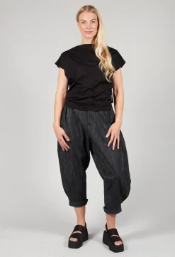 Boxy T-Shirt in Black