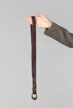 Buckle Belt in Brown