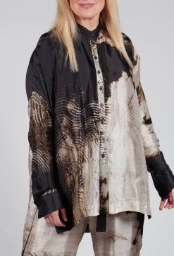 Button Up Pattern Shirt in Single Variant