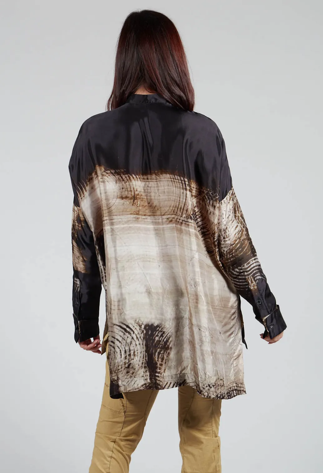 Button Up Pattern Shirt in Single Variant