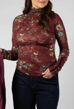 Calm Top in Burgundy