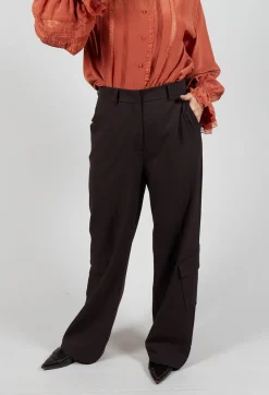 Cargo Pants in Downtown Brown