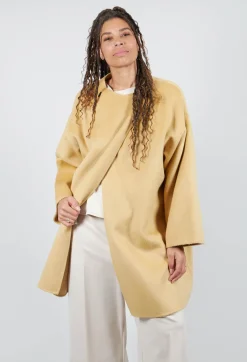 Cashmere Coat in Mimosa