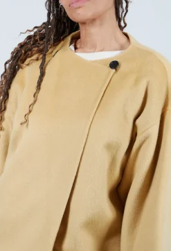 Cashmere Coat in Mimosa