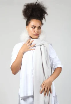 Cashmere Scarf with Fur Trim in Fog