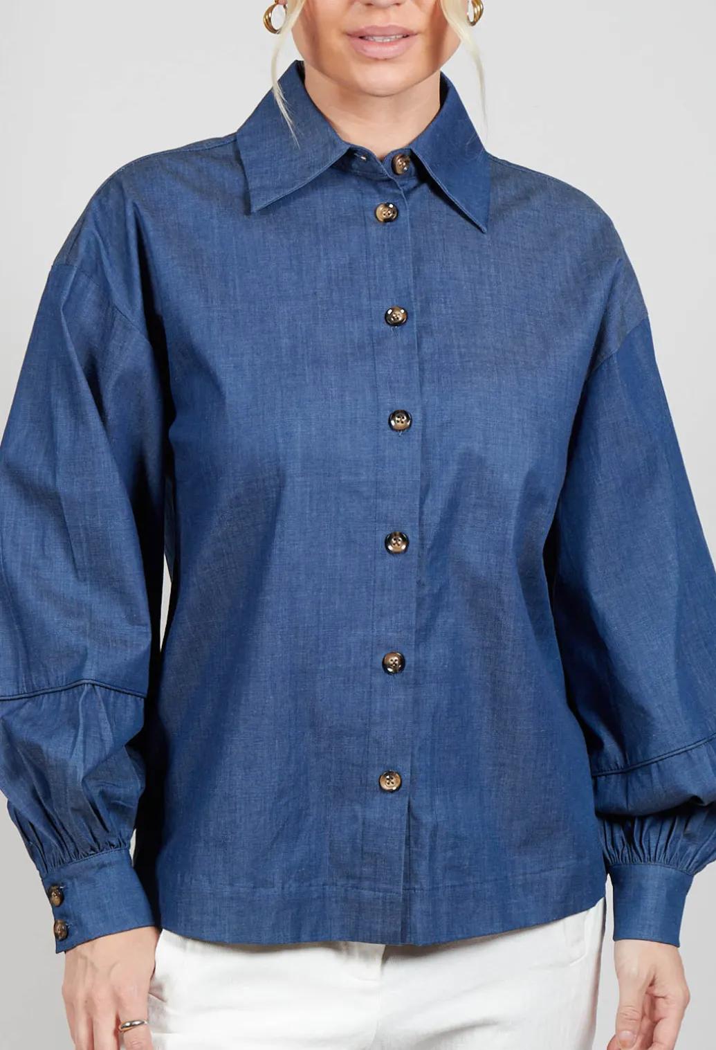 Cassandria Blouse in Chambray Blue