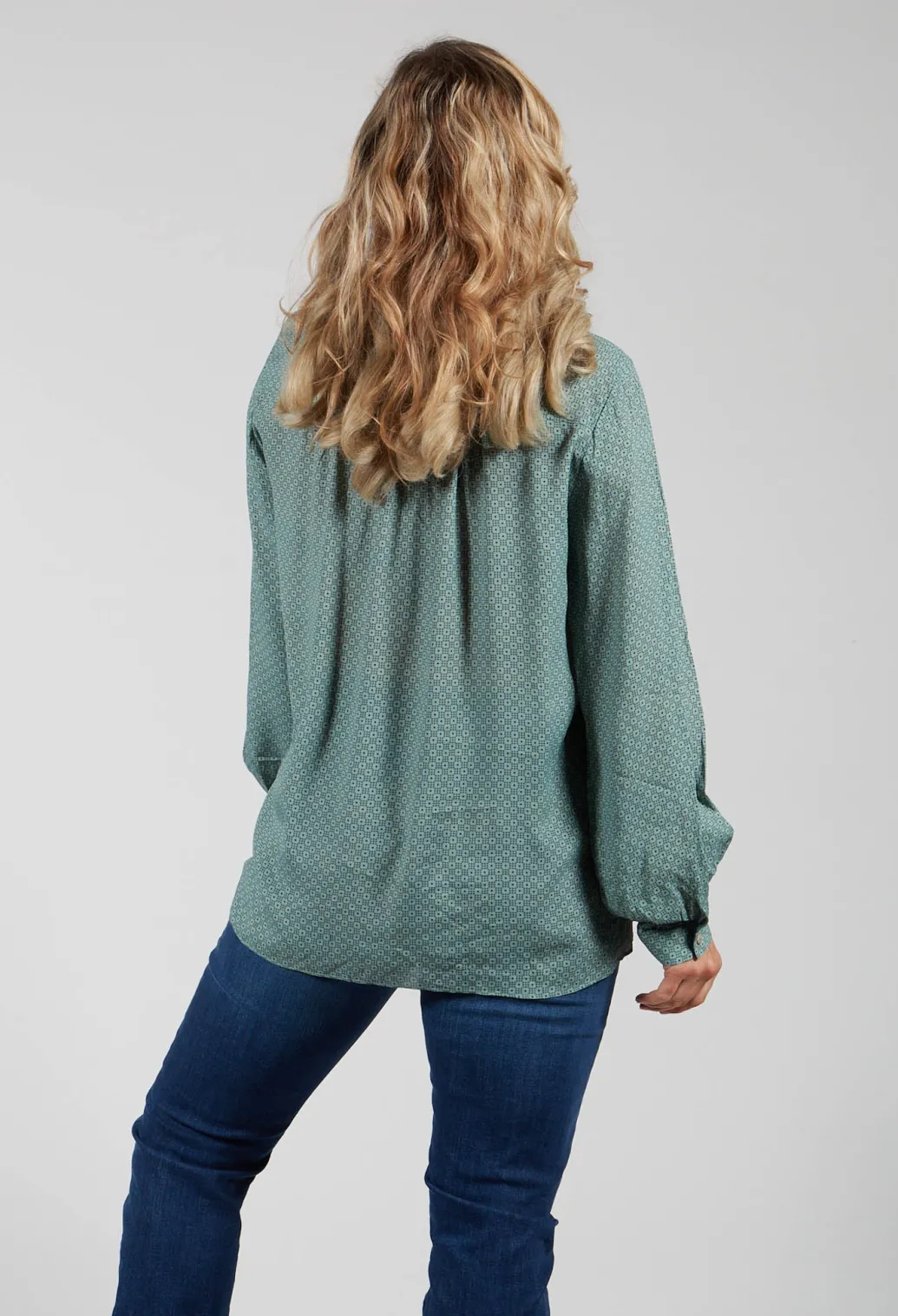 Casual Shirt in Mirto