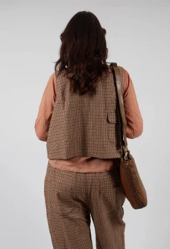 Charlyy Top in Laineu British