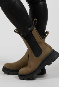 Chelsea Boots in Lizard Green