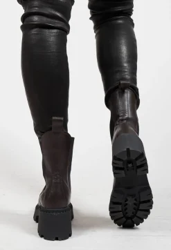 Chelsea Heel Boots in Brown