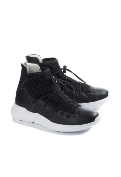 Chunky Mesh Trainers with Zip in Nero